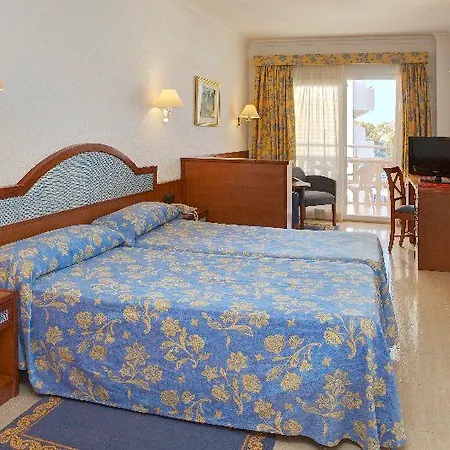 Universal Lido Park & 4* باغيرا