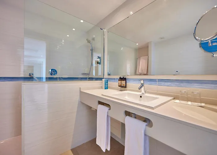 Universal Lido Park & 4* Peguera