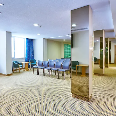 Universal Lido Park & Hotel 4*