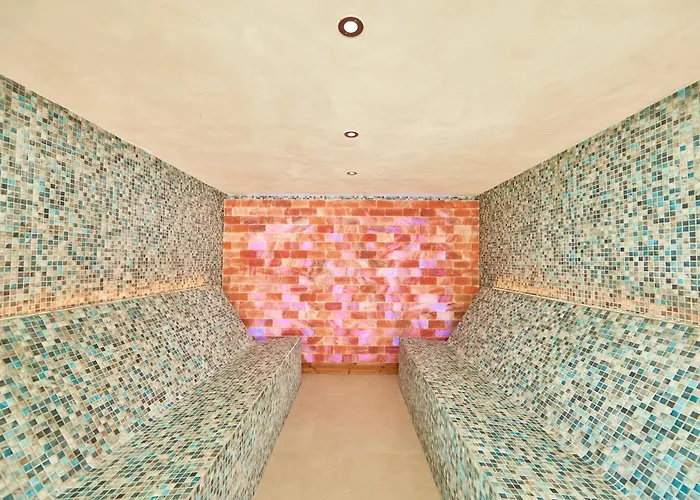 Universal Lido Park & Ξενοδοχείο 4*