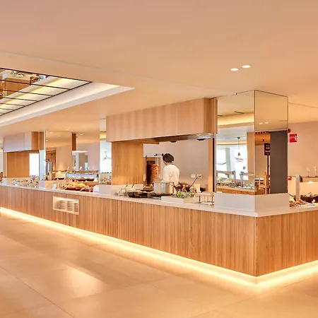 Universal Lido Park &